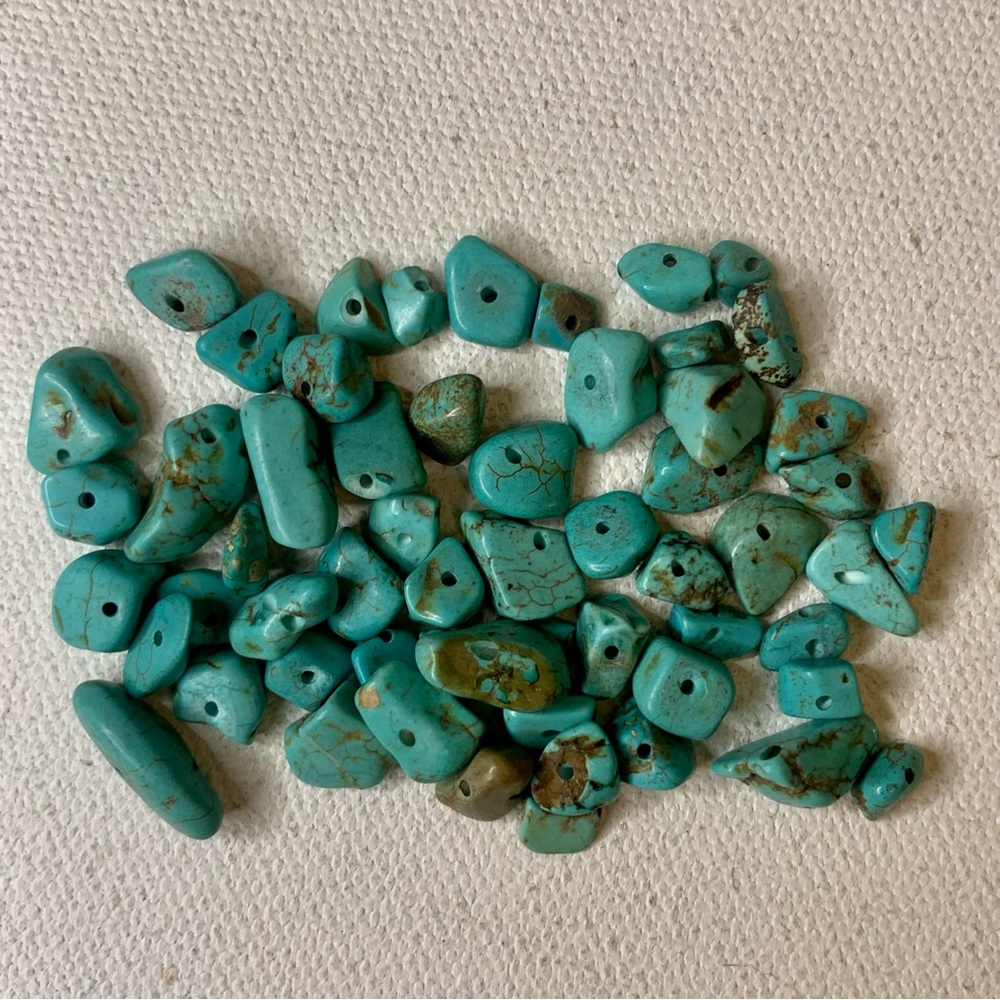 Natural Turquoise Chip Nugget Bead Lot 16g 5mm-25mm Mixed Matrix Teal Drilled - Picture 2 of 11